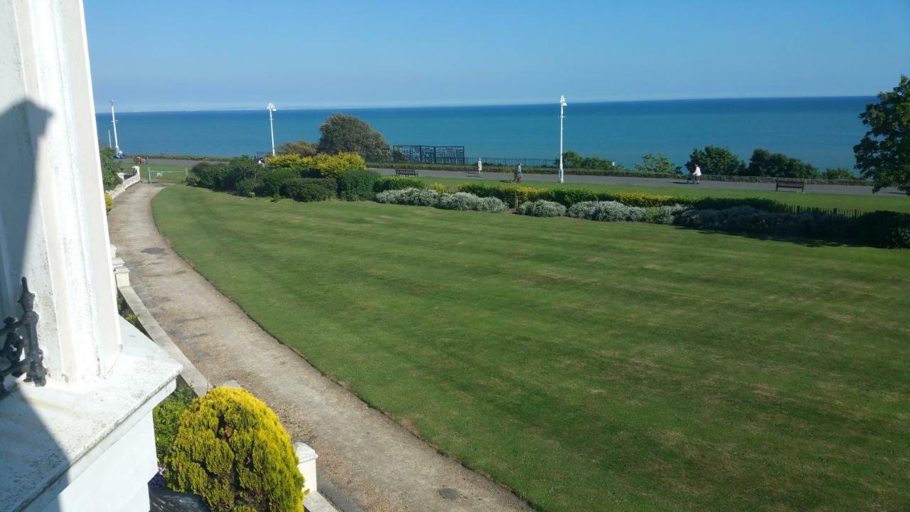 Westward Ho Hotel Folkestone Extérieur photo