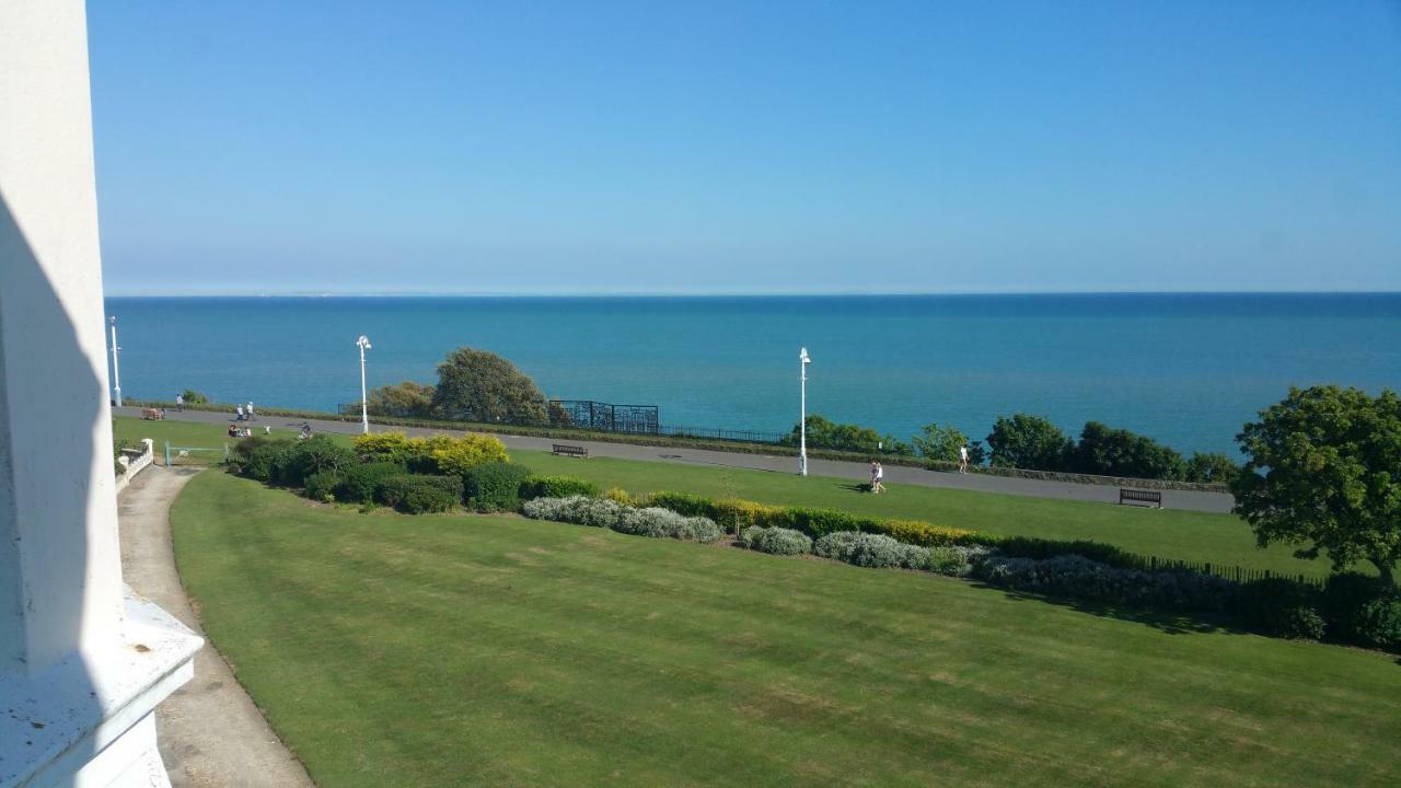 Westward Ho Hotel Folkestone Extérieur photo